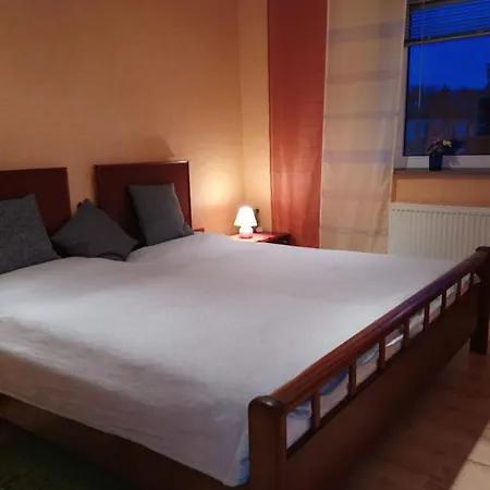 In Altengroden Mit Garten شقة فيلهلمسهافن