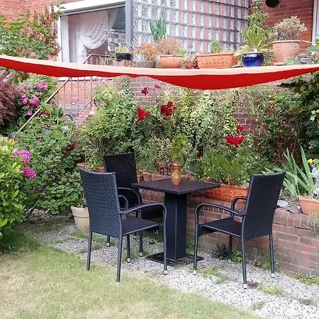 In Altengroden Mit Garten شقة فيلهلمسهافن